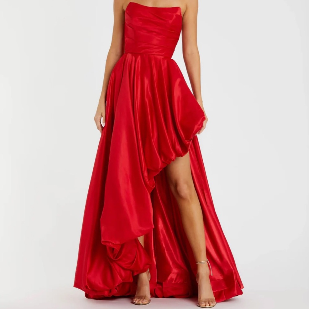 NWT 11685 Mac Duggal Red Strapless Ruched Maxi Gown